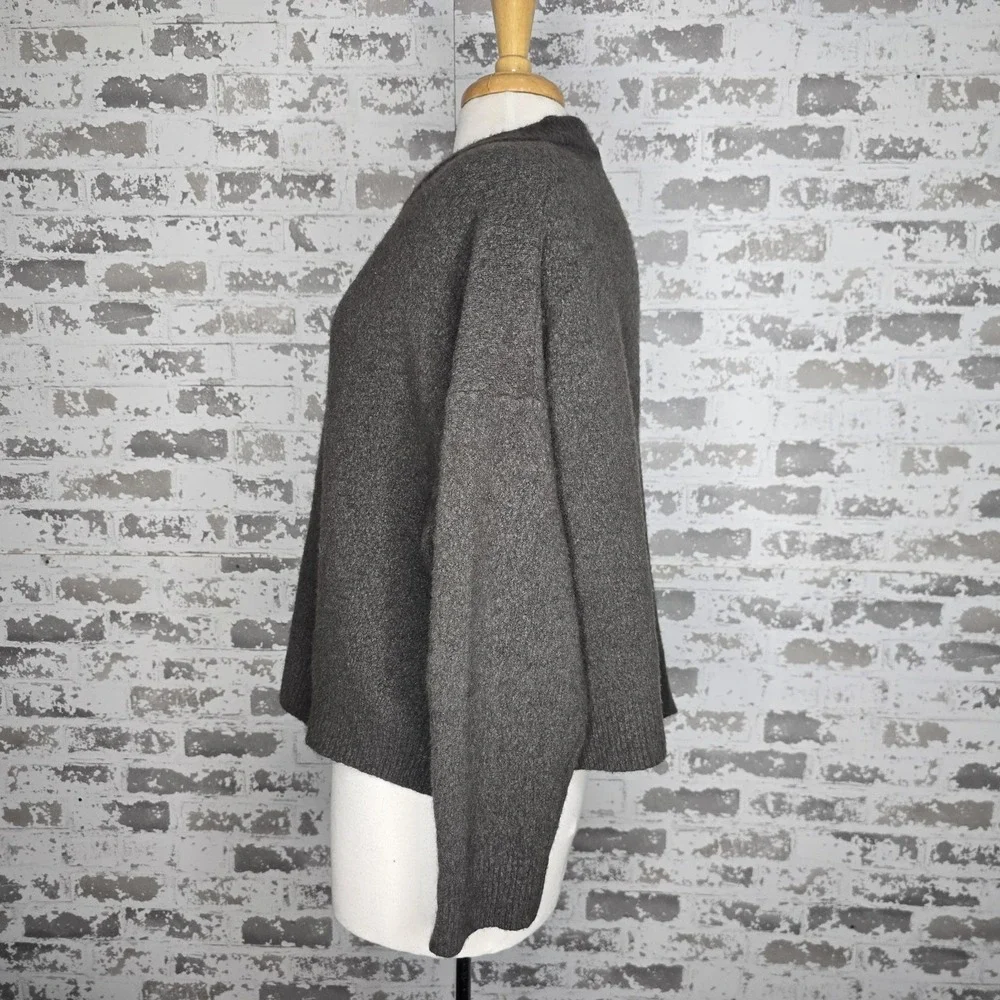 Allsaints Sweater Womens Sz L Crew Neck Oversized Asymmetrical Hem Wool Yak Gray - Picture 4 of 13